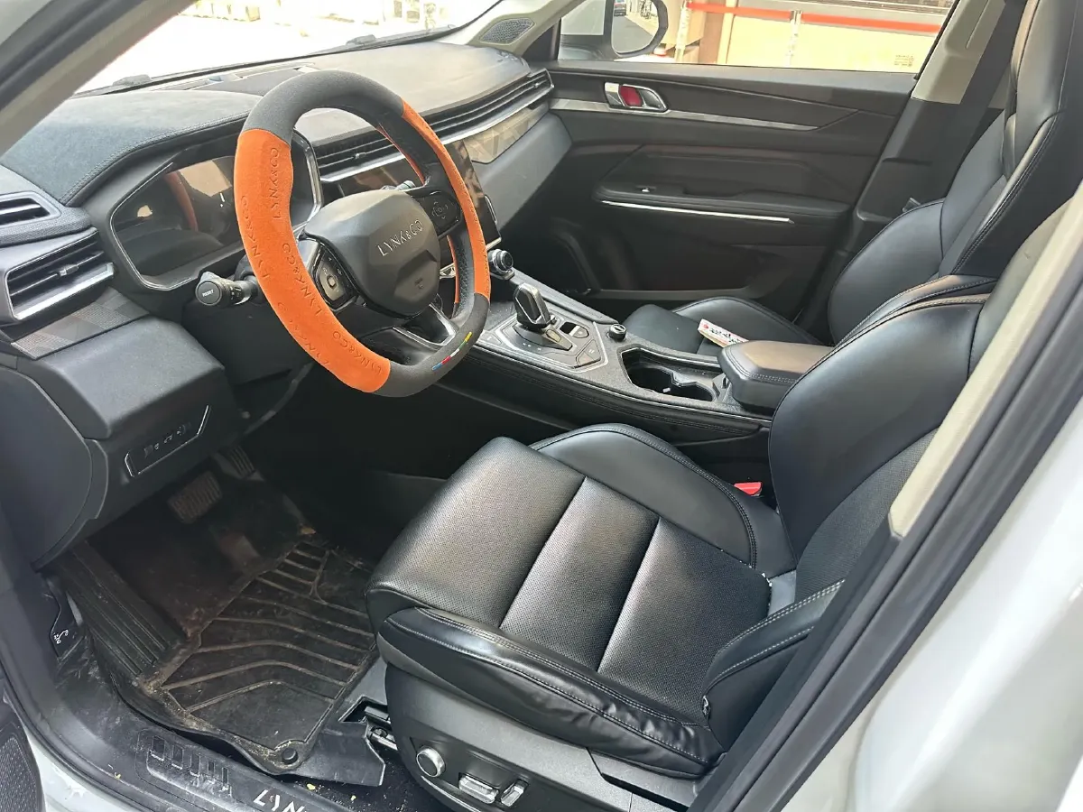 2021 LYNK&CO 01 2.0T 218HP L4 8AT,autocango,china used car exporter,china ev exporter,chinese used car exporter,chinese used ev exporter