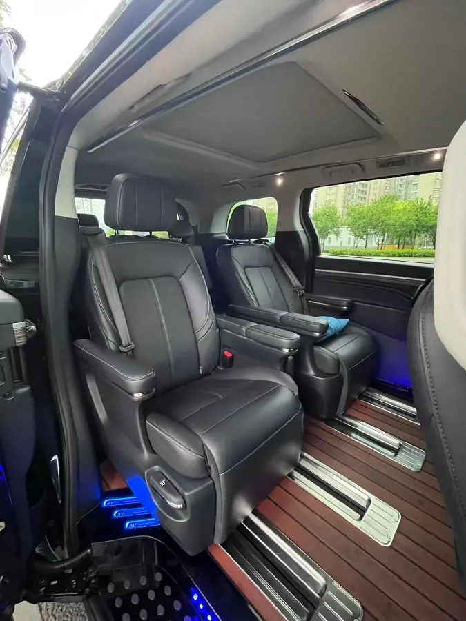 2021 GAC Trumpchi M8 2.0T 252HP L4 8AT,autocango,china used car exporter,china ev exporter,chinese used car exporter,chinese used ev exporter