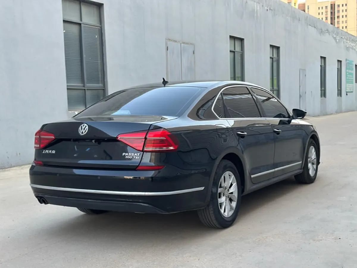 2016 Volkswagen Passat 1.8T 180HP L4 7DCT,autocango,china used car exporter,china ev exporter,chinese used car exporter,chinese used ev exporter