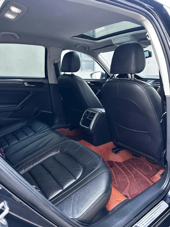 2016 Volkswagen Passat 1.8T 180HP L4 7DCT,autocango,china used car exporter,china ev exporter,chinese used car exporter,chinese used ev exporter