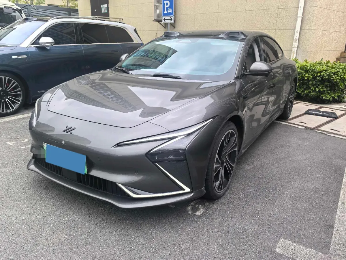 2024 IM L7 BEV 90KWH,autocango,china used car exporter,china ev exporter,chinese used car exporter,chinese used ev exporter