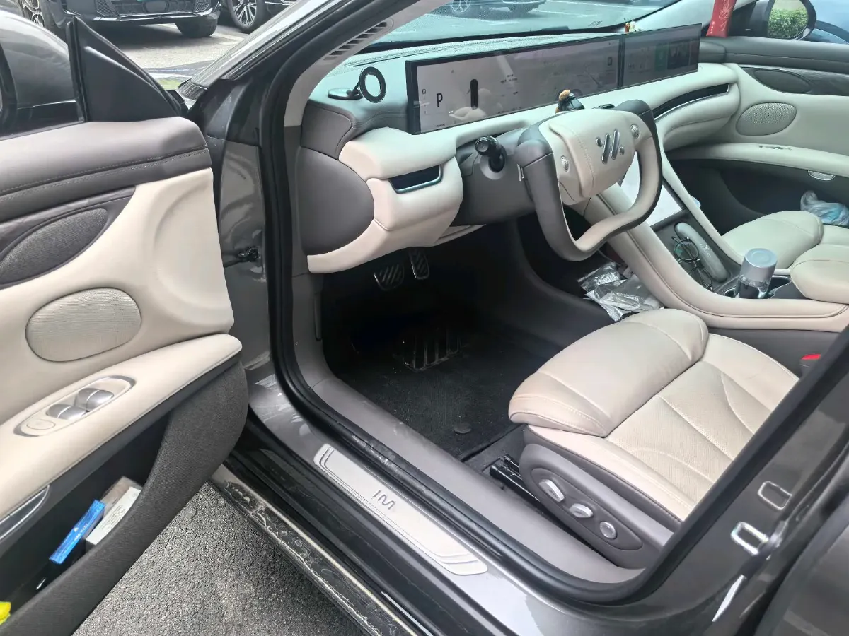 2024 IM L7 BEV 90KWH,autocango,china used car exporter,china ev exporter,chinese used car exporter,chinese used ev exporter