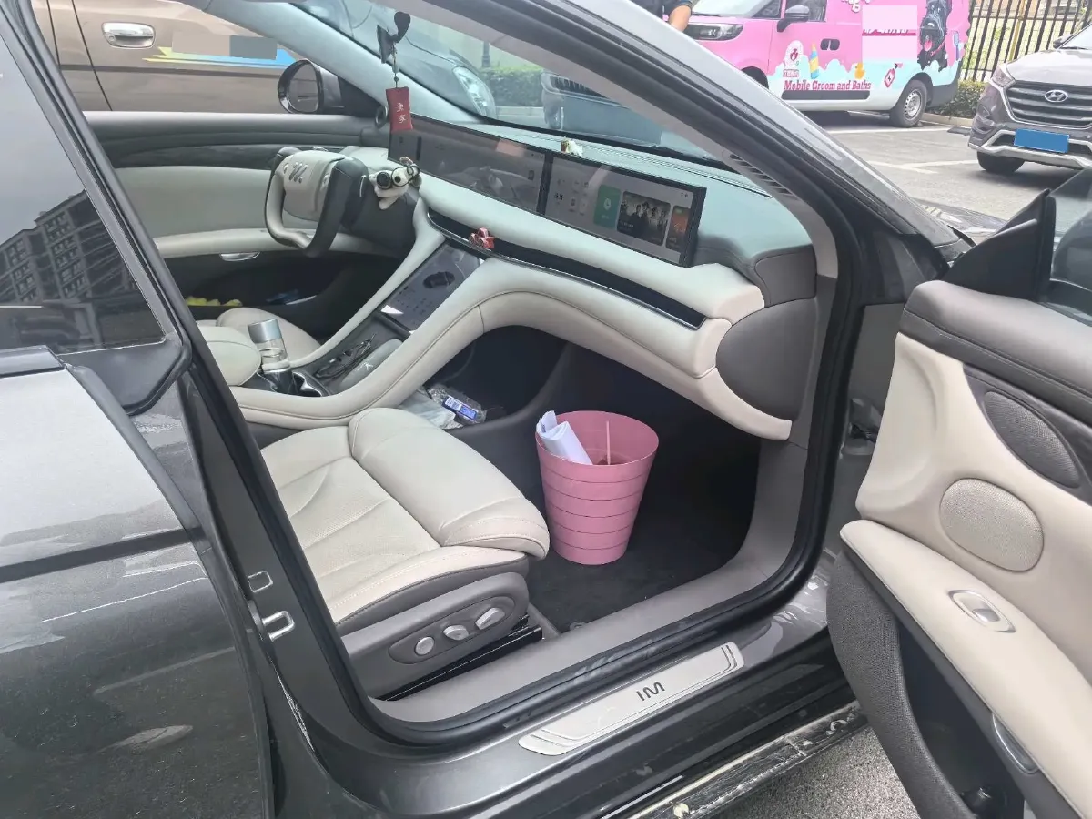 2024 IM L7 BEV 90KWH,autocango,china used car exporter,china ev exporter,chinese used car exporter,chinese used ev exporter