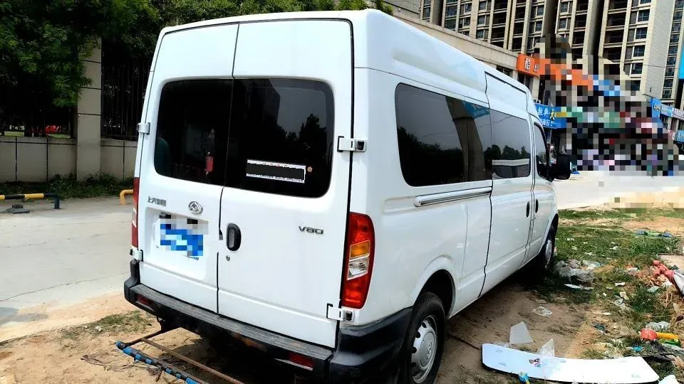 2020 MAXUS XinTu V80 2.5T 136HP L4 6MT,autocango,china used car exporter,china ev exporter,chinese used car exporter,chinese used ev exporter