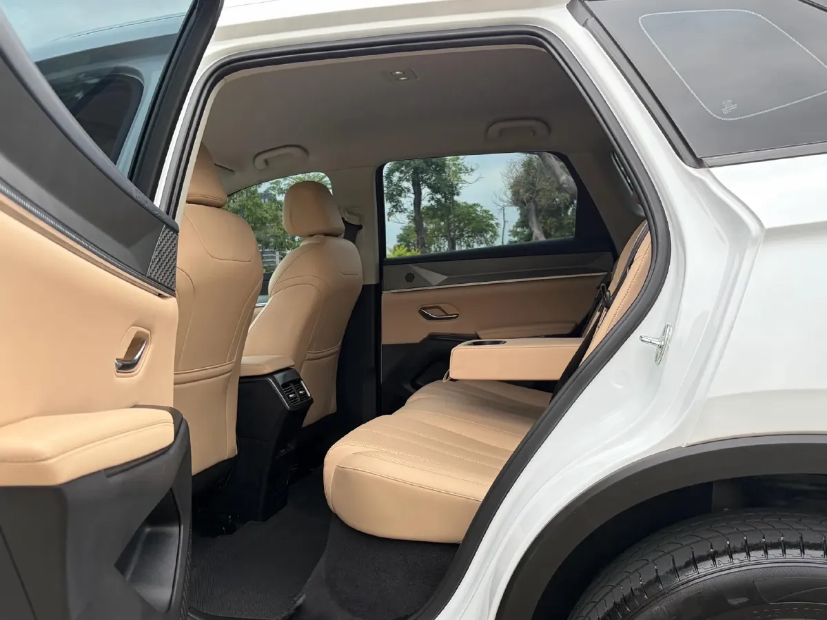 2025 BYD Song Pro 1.5L 101HP L4 E-CVT PHEV 12.9KWH,autocango,china used car exporter,china ev exporter,chinese used car exporter,chinese used ev exporter