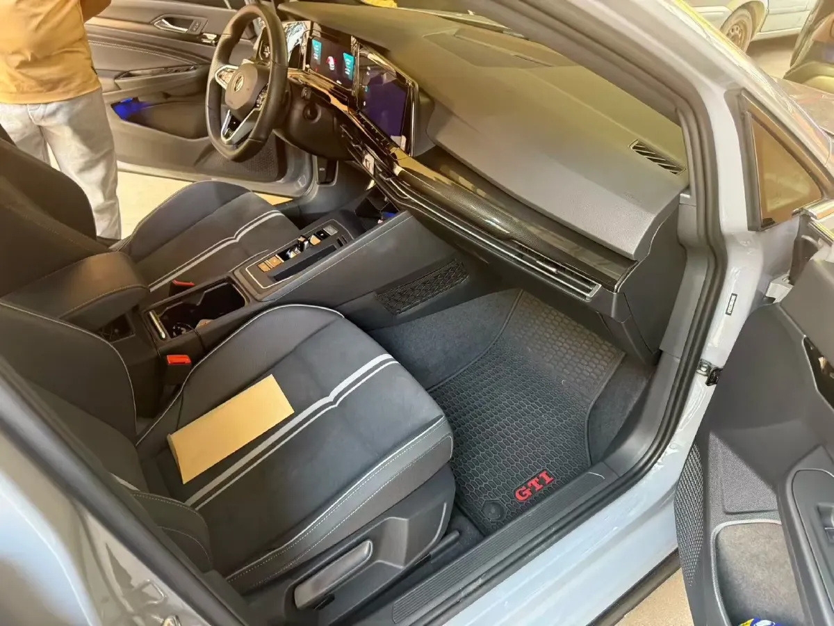 2023 Volkswagen Golf 1.4T 150HP L4 7DCT,autocango,china used car exporter,china ev exporter,chinese used car exporter,chinese used ev exporter