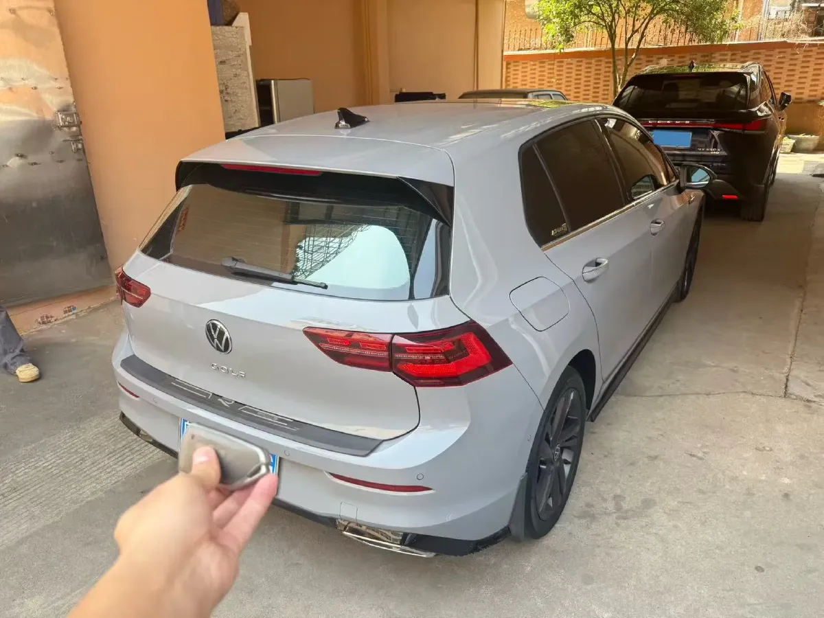 2023 Volkswagen Golf 1.4T 150HP L4 7DCT,autocango,china used car exporter,china ev exporter,chinese used car exporter,chinese used ev exporter