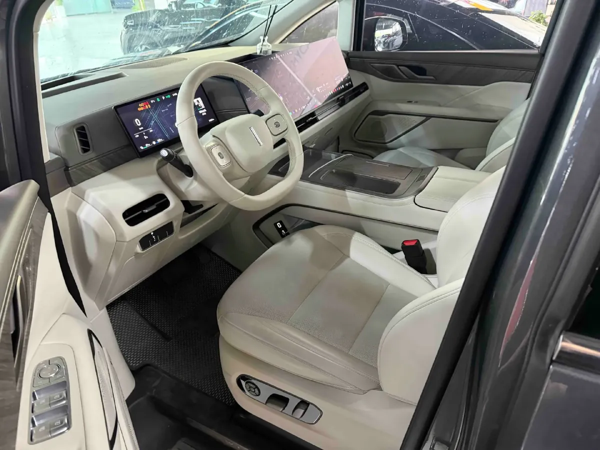 2025 WEY HighMountain 1.5T 170HP L4 4DHT PHEV,autocango,china used car exporter,china ev exporter,chinese used car exporter,chinese used ev exporter