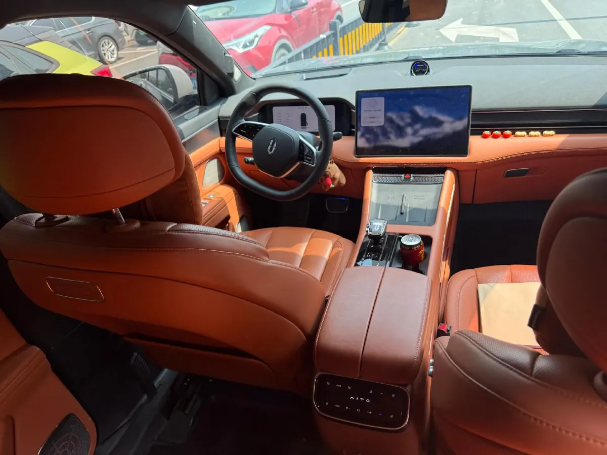 2024 AITO AITO M7 1.5T 152HP L4 REEV 42KWH,autocango,china used car exporter,china ev exporter,chinese used car exporter,chinese used ev exporter