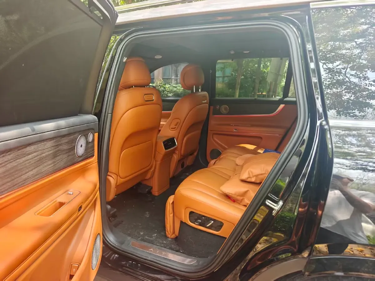 2024 AITO AITO M9 1.5T 152HP L4 REEV 42KWH,autocango,china used car exporter,china ev exporter,chinese used car exporter,chinese used ev exporter