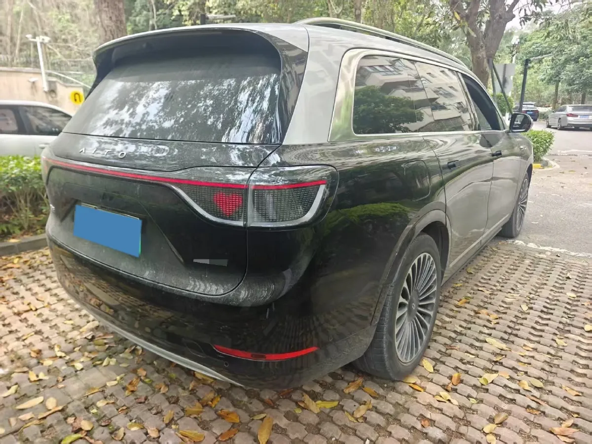 2024 AITO AITO M9 1.5T 152HP L4 REEV 42KWH,autocango,china used car exporter,china ev exporter,chinese used car exporter,chinese used ev exporter