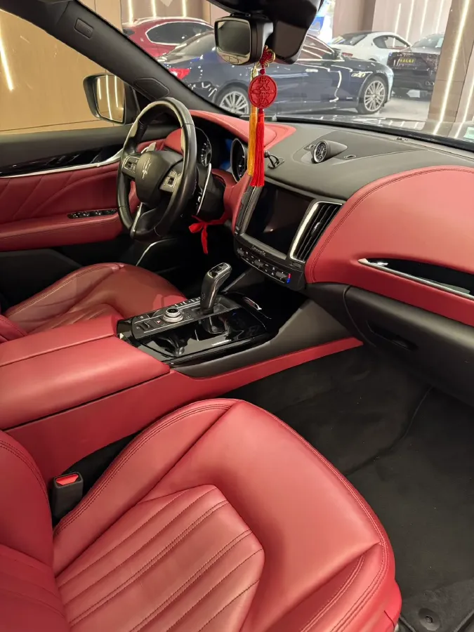 2019 Maserati Levante 3.0T 350HP V6 8AT,autocango,china used car exporter,china ev exporter,chinese used car exporter,chinese used ev exporter