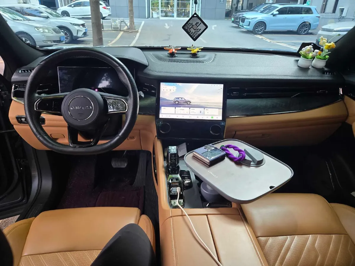 2021 Kia Carnival 2.0T 233HP L4 8AT,autocango,china used car exporter,china ev exporter,chinese used car exporter,chinese used ev exporter