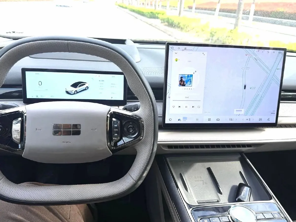 2025 Geely Galaxy Starshine 8 1.5T 163HP L4 3DHT PHEV 27.69KWH,autocango,china used car exporter,china ev exporter,chinese used car exporter,chinese used ev exporter