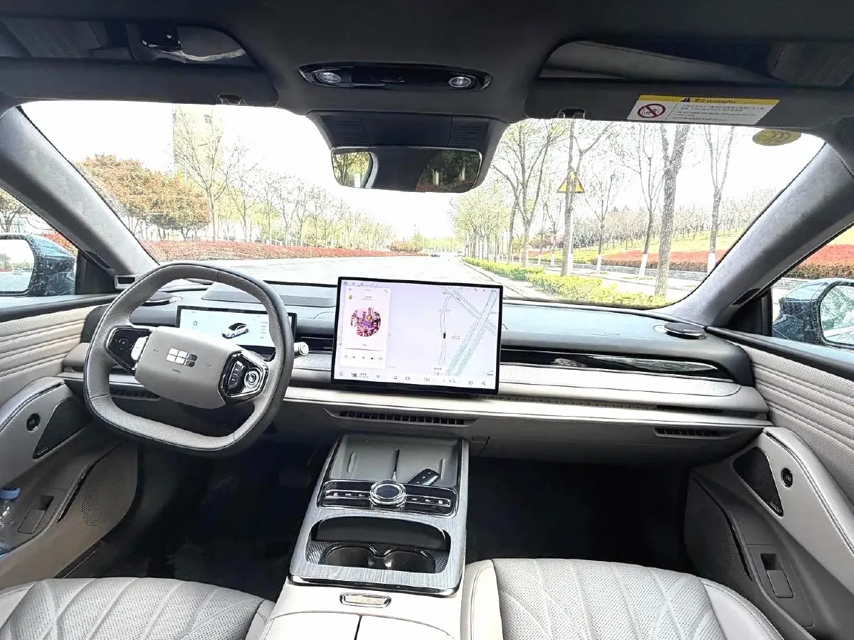 2025 Geely Galaxy Starshine 8 1.5T 163HP L4 3DHT PHEV 27.69KWH,autocango,china used car exporter,china ev exporter,chinese used car exporter,chinese used ev exporter