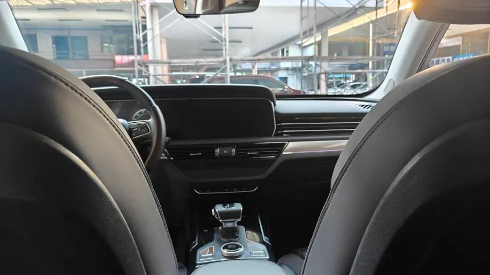 2019 HongQi HS5 2.0T 224HP L4 6AT,autocango,china used car exporter,china ev exporter,chinese used car exporter,chinese used ev exporter