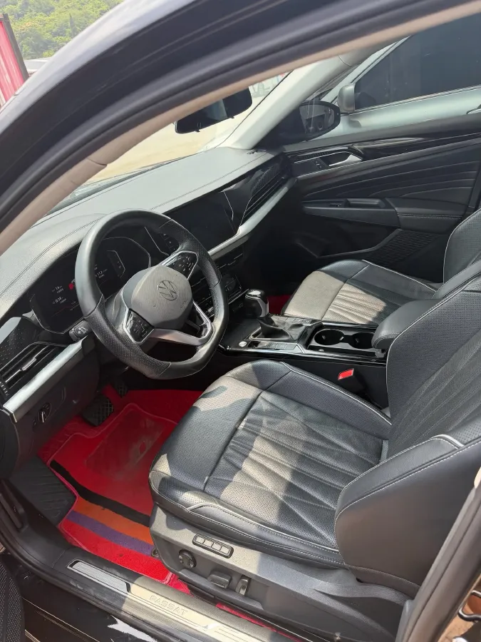 2023 Volkswagen Passat 2.0T 186HP L4 7DCT,autocango,china used car exporter,china ev exporter,chinese used car exporter,chinese used ev exporter