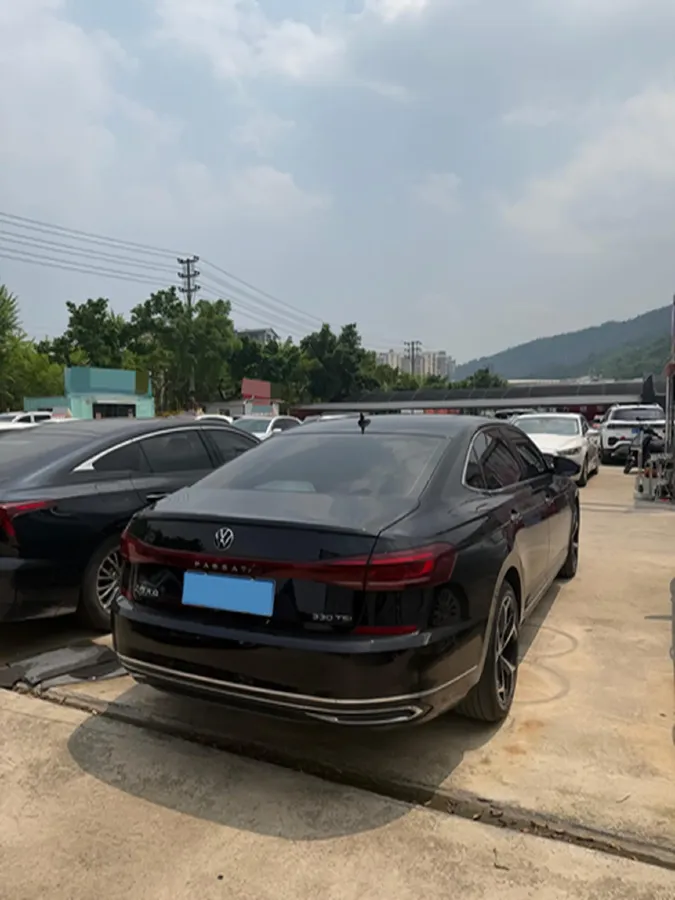 2023 Volkswagen Passat 2.0T 186HP L4 7DCT,autocango,china used car exporter,china ev exporter,chinese used car exporter,chinese used ev exporter