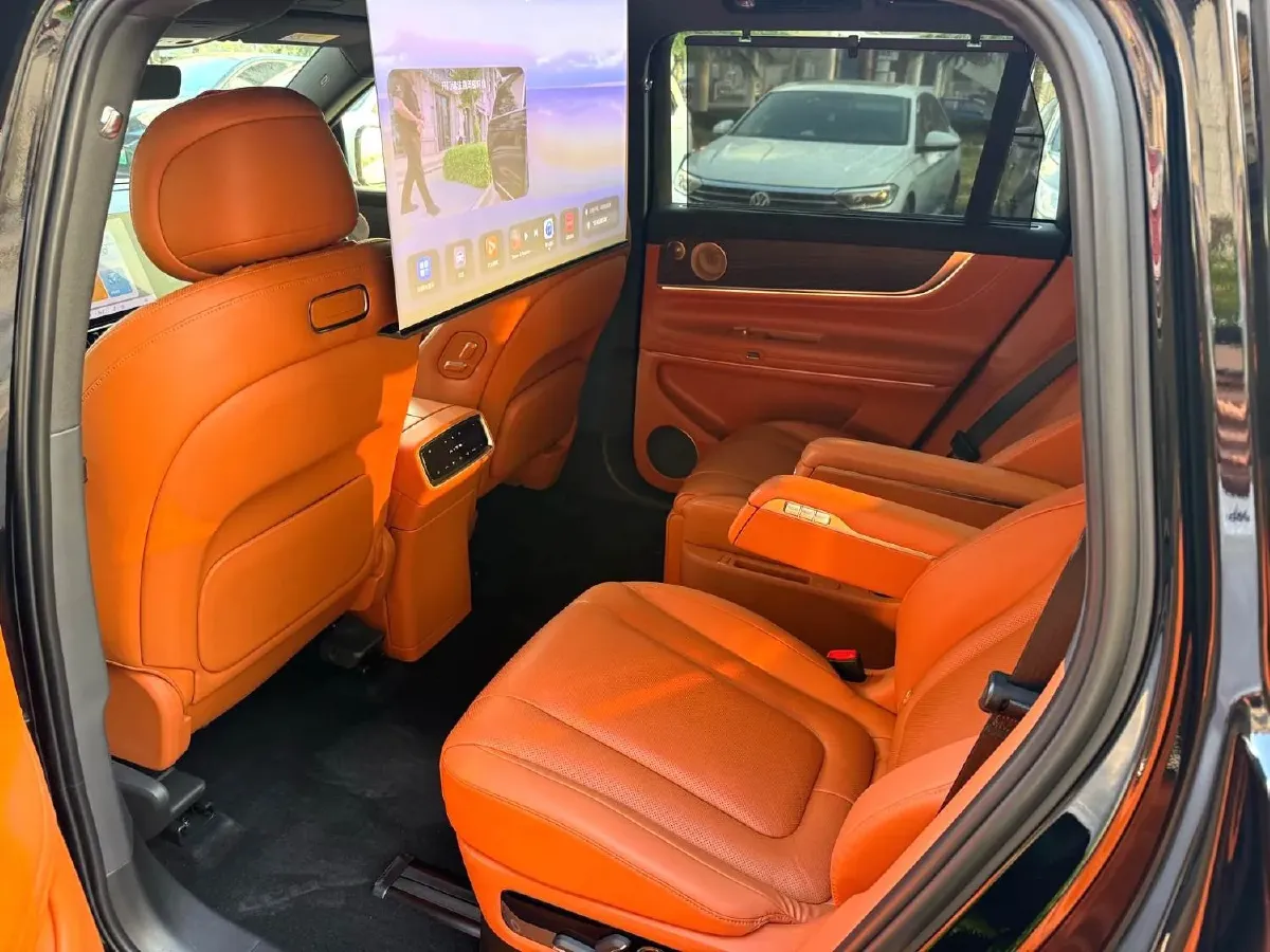 2024 AITO AITO M9 1.5T 152HP L4 REEV 42KWH,autocango,china used car exporter,china ev exporter,chinese used car exporter,chinese used ev exporter