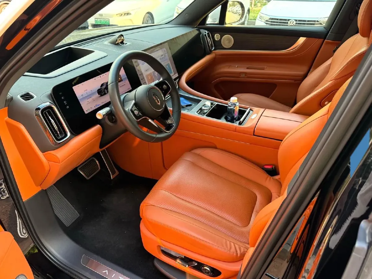 2024 AITO AITO M9 1.5T 152HP L4 REEV 42KWH,autocango,china used car exporter,china ev exporter,chinese used car exporter,chinese used ev exporter