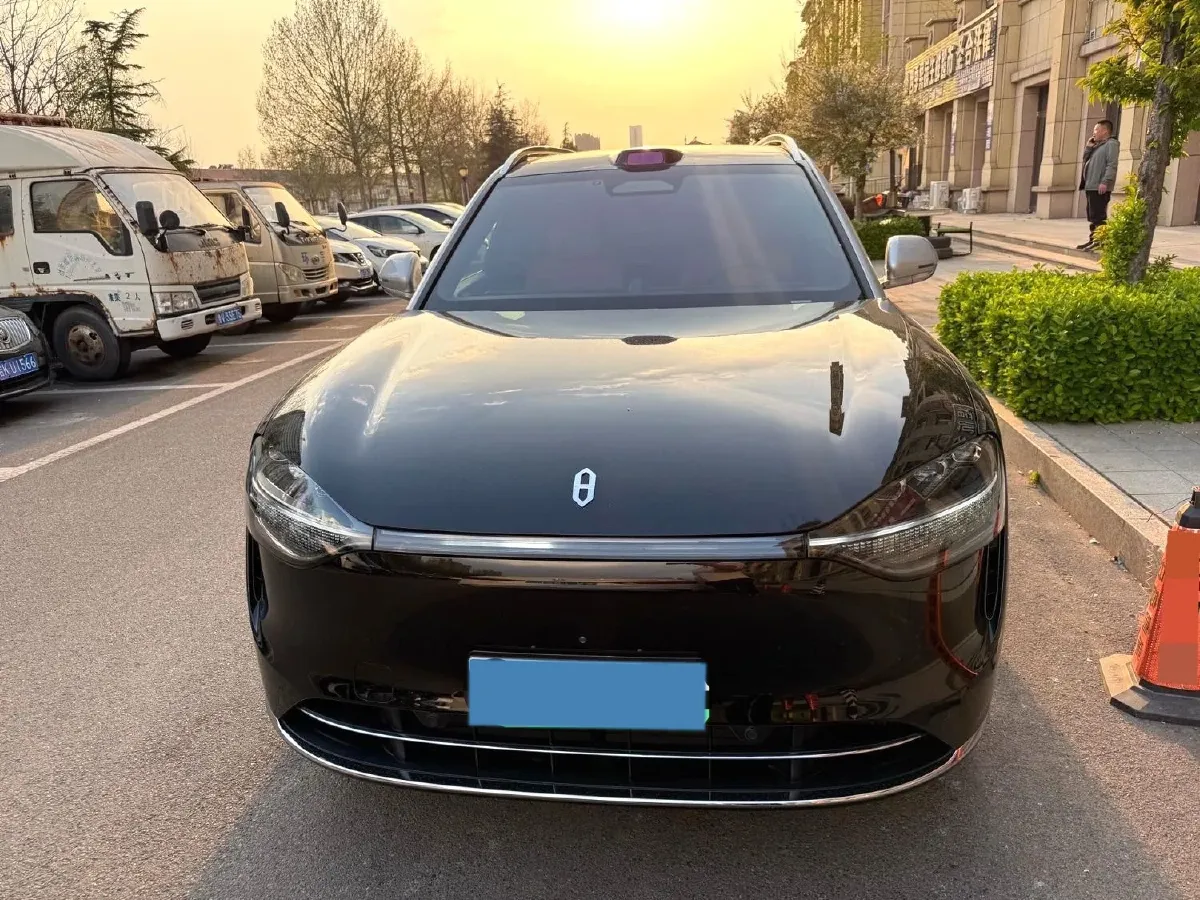 2024 AITO AITO M9 1.5T 152HP L4 REEV 42KWH,autocango,china used car exporter,china ev exporter,chinese used car exporter,chinese used ev exporter