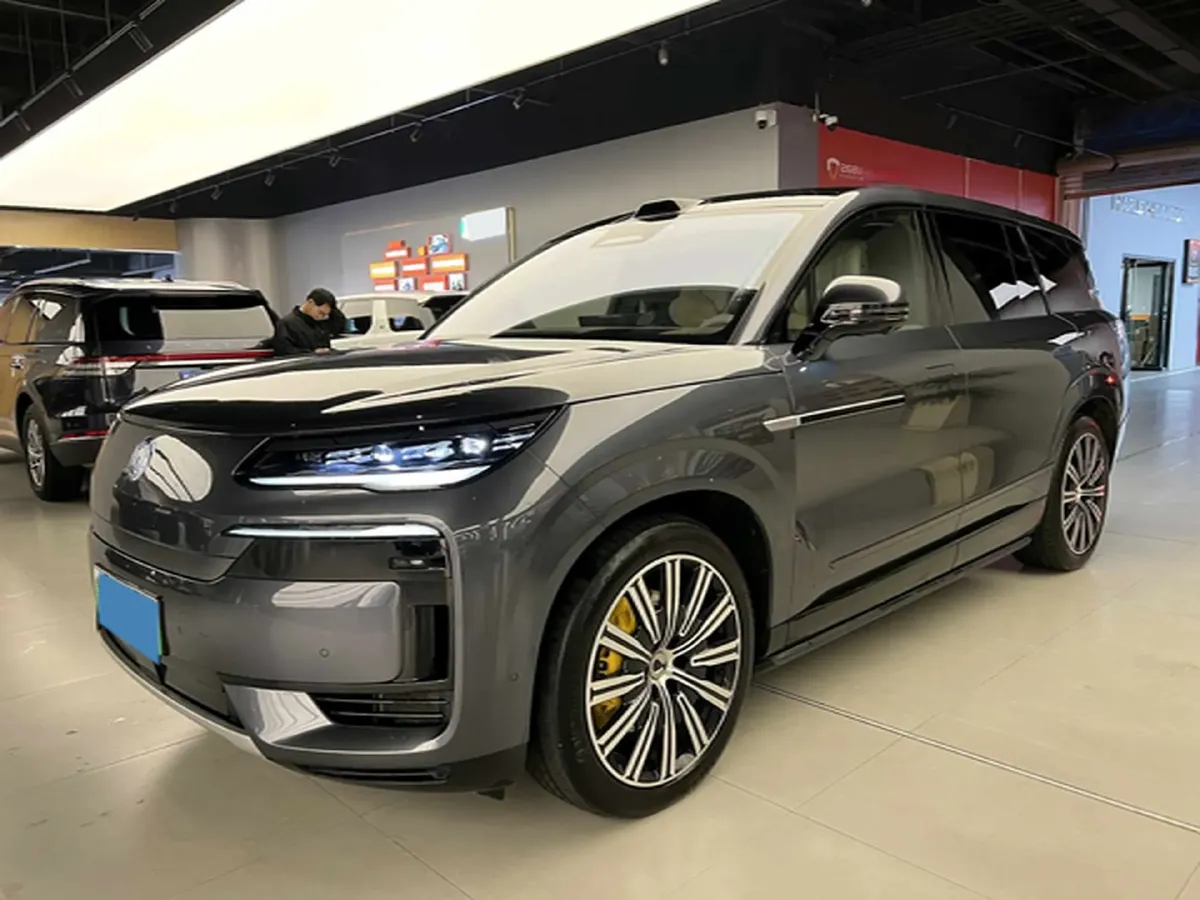 2026 Denza DenzaN9 2.0T 207HP L4 E-CVT PHEV,autocango,china used car exporter,china ev exporter,chinese used car exporter,chinese used ev exporter