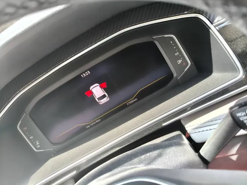 2024 Volkswagen Tiguan L 2.0T 186HP L4 7DCT,autocango,china used car exporter,china ev exporter,chinese used car exporter,chinese used ev exporter