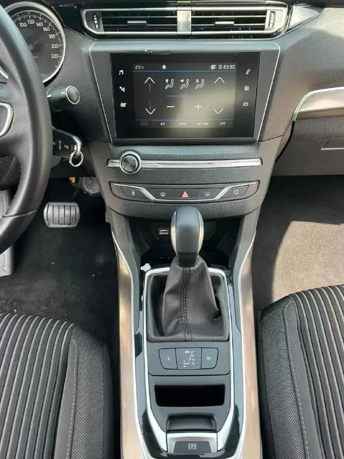 2018 Peugeot 408 1.6T 167HP L4 6AT,autocango,china used car exporter,china ev exporter,chinese used car exporter,chinese used ev exporter