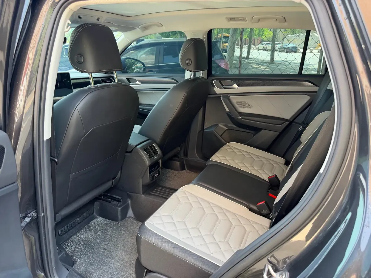 2024 Volkswagen Tayron 1.5T 160HP L4 7DCT,autocango,china used car exporter,china ev exporter,chinese used car exporter,chinese used ev exporter