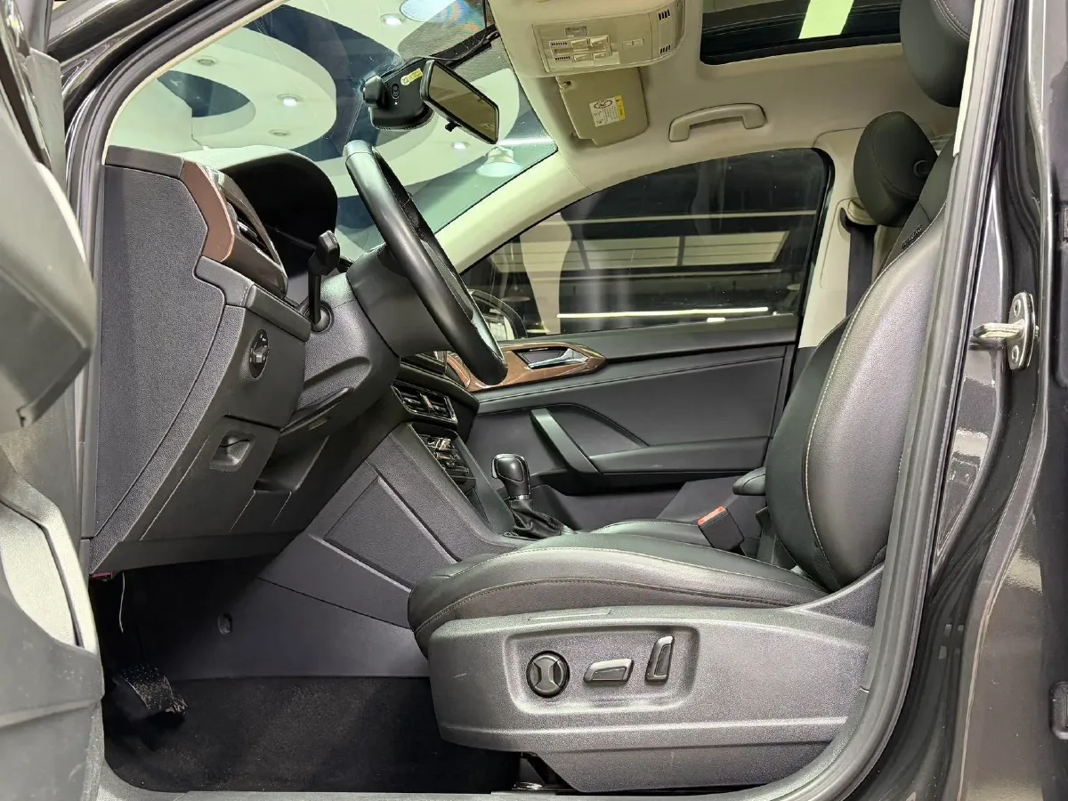 2022 Volkswagen Tharu 1.4T 150HP L4 7DCT,autocango,china used car exporter,china ev exporter,chinese used car exporter,chinese used ev exporter