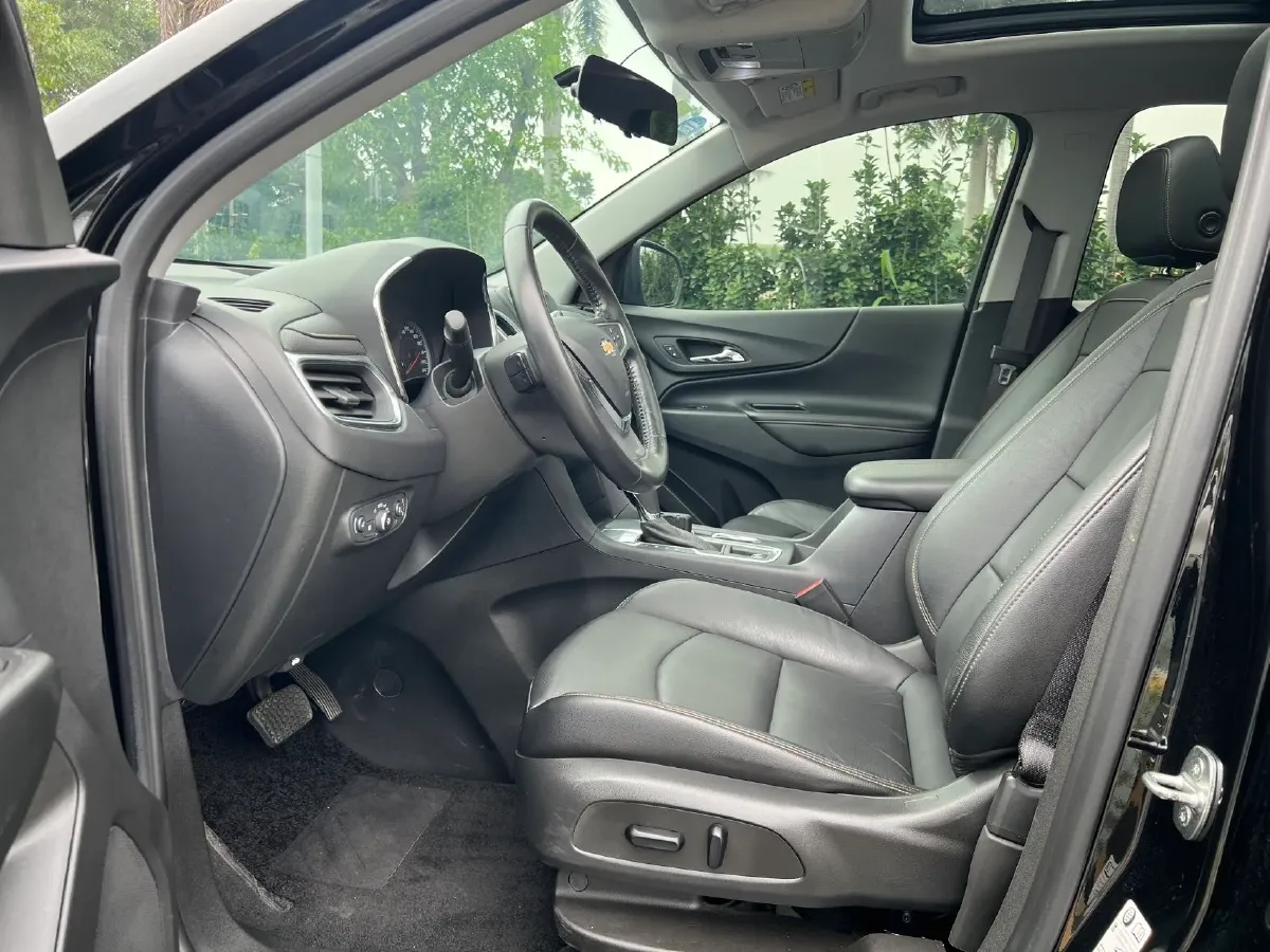 2019 Chevrolet Equinox 1.5T 169HP L4 6AT,autocango,china used car exporter,china ev exporter,chinese used car exporter,chinese used ev exporter