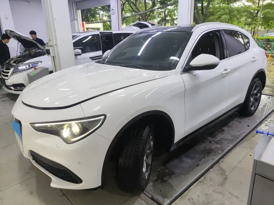 2017 Lexus NX 2.0T 238HP L4 6AT,autocango,china used car exporter,china ev exporter,chinese used car exporter,chinese used ev exporter