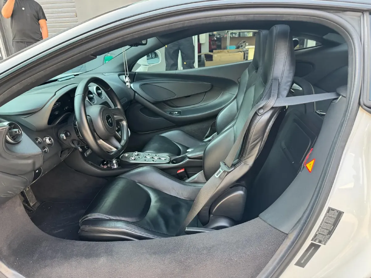 2019 Lorinser MAYBACH S Class 3.0T 367HP V6 9AT,autocango,china used car exporter,china ev exporter,chinese used car exporter,chinese used ev exporter