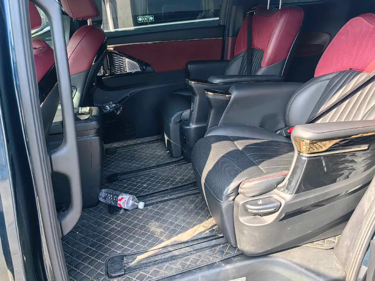 2023 GAC Trumpchi M8 2.0T 190HP L4 E-CVT Hybrid,autocango,china used car exporter,china ev exporter,chinese used car exporter,chinese used ev exporter