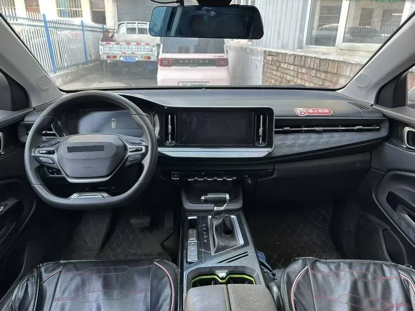 2019 BaoJun 730 1.5T 147HP L4 CVT,autocango,china used car exporter,china ev exporter,chinese used car exporter,chinese used ev exporter