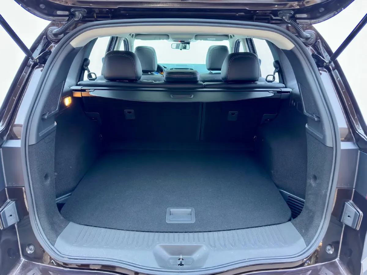 2017 Renault Koleos 2.5L 186HP L4 CVT,autocango,china used car exporter,china ev exporter,chinese used car exporter,chinese used ev exporter