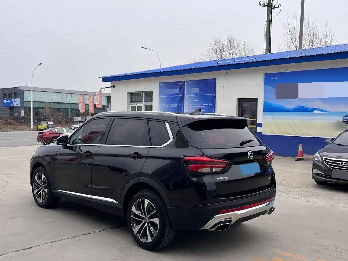 2018 Brilliance Auto V7 1.6T 204HP L4 7DCT,autocango,china used car exporter,china ev exporter,chinese used car exporter,chinese used ev exporter