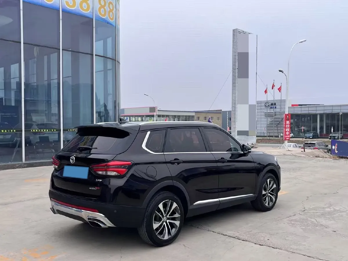 2018 Brilliance Auto V7 1.6T 204HP L4 7DCT,autocango,china used car exporter,china ev exporter,chinese used car exporter,chinese used ev exporter