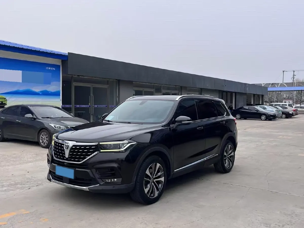 2018 Brilliance Auto V7 1.6T 204HP L4 7DCT,autocango,china used car exporter,china ev exporter,chinese used car exporter,chinese used ev exporter