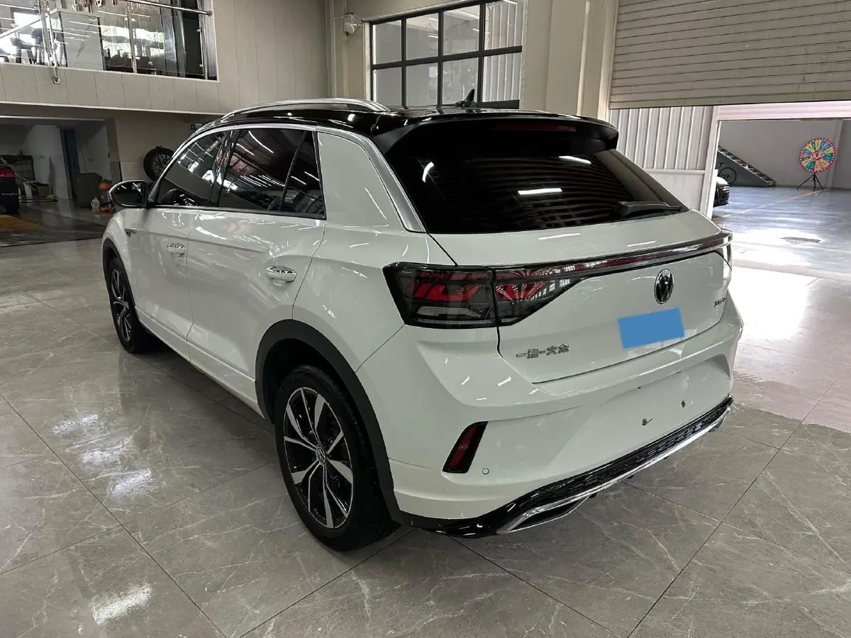 2023 Volkswagen T-Roc 1.5T 160HP L4 7DCT,autocango,china used car exporter,china ev exporter,chinese used car exporter,chinese used ev exporter