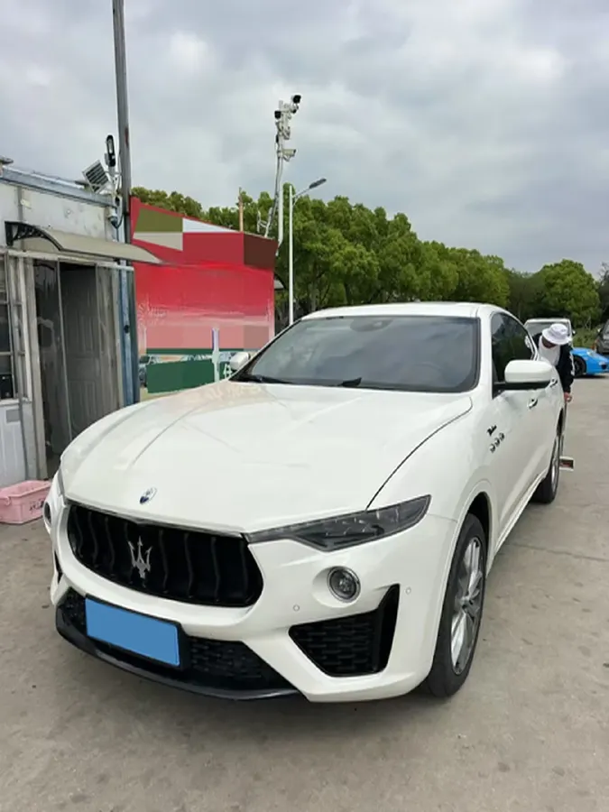 2022 Maserati Levante 3.0T 350HP V6 8AT,autocango,china used car exporter,china ev exporter,chinese used car exporter,chinese used ev exporter