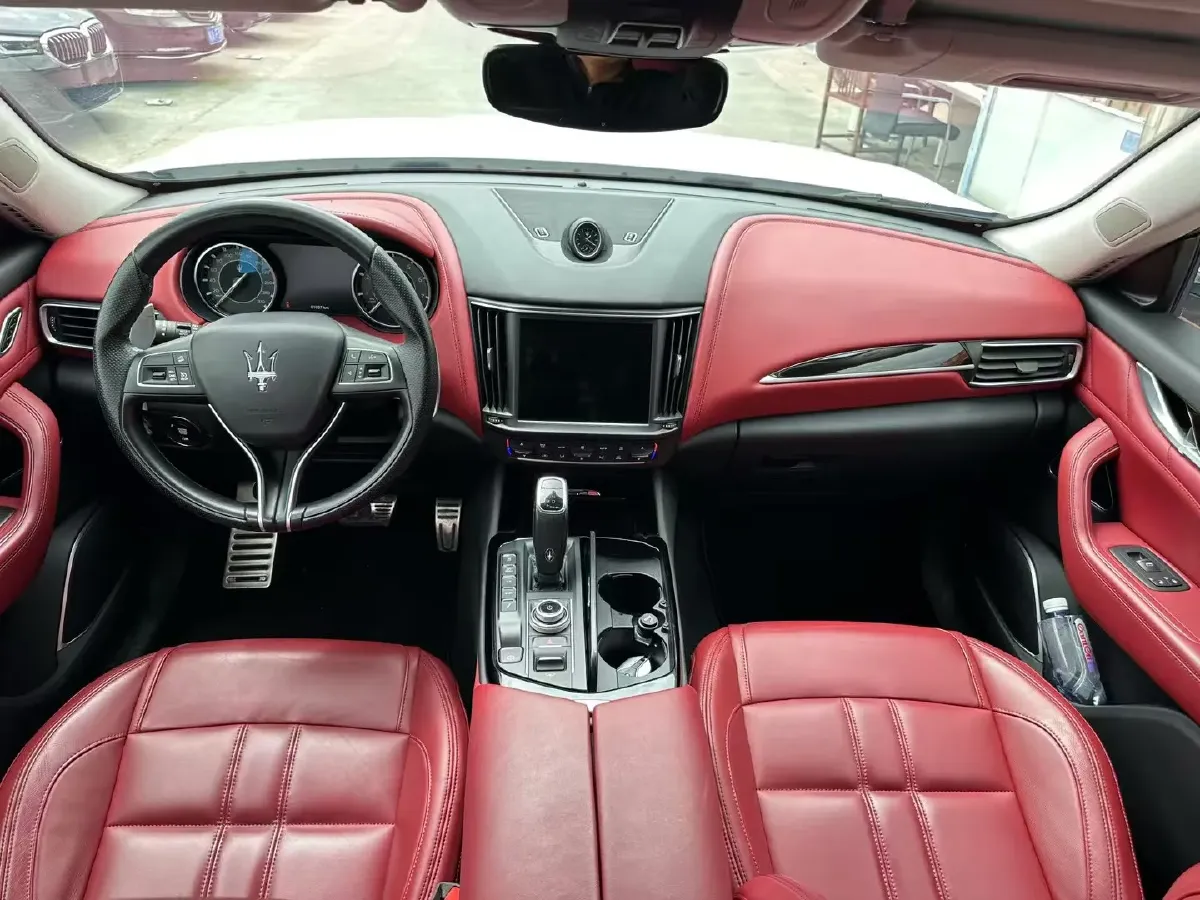 2022 Maserati Levante 3.0T 350HP V6 8AT,autocango,china used car exporter,china ev exporter,chinese used car exporter,chinese used ev exporter