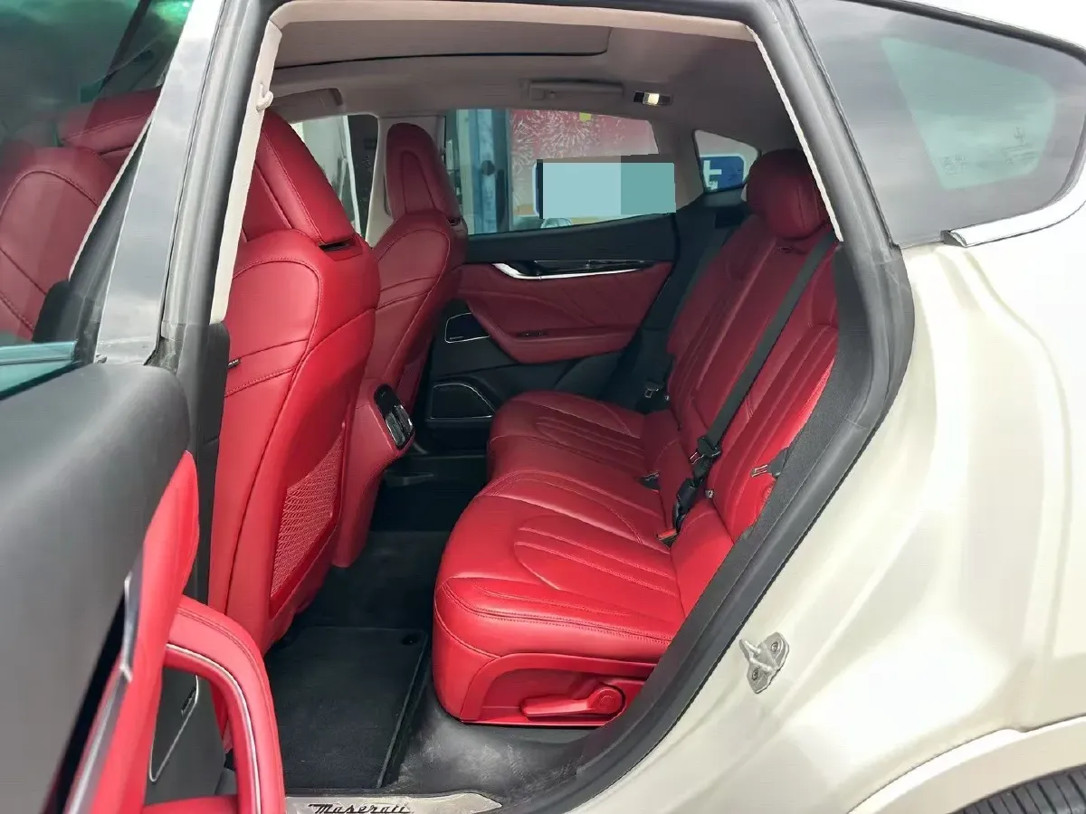 2022 Maserati Levante 3.0T 350HP V6 8AT,autocango,china used car exporter,china ev exporter,chinese used car exporter,chinese used ev exporter
