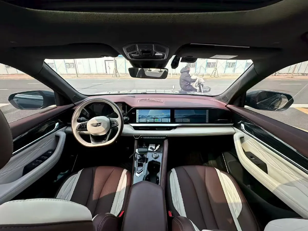 2021 Geely Monjaro 2.0T 218HP L4 7DCT,autocango,china used car exporter,china ev exporter,chinese used car exporter,chinese used ev exporter