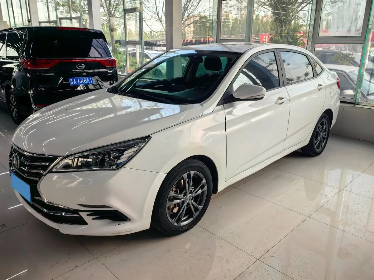 2019 ChangAn Eado DT 1.6L 125HP L4 5MT,autocango,china used car exporter,china ev exporter,chinese used car exporter,chinese used ev exporter