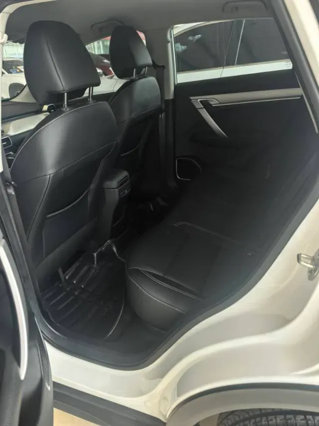 2025 Geely Coolray 1.5L 126HP L4 CVT,autocango,china used car exporter,china ev exporter,chinese used car exporter,chinese used ev exporter