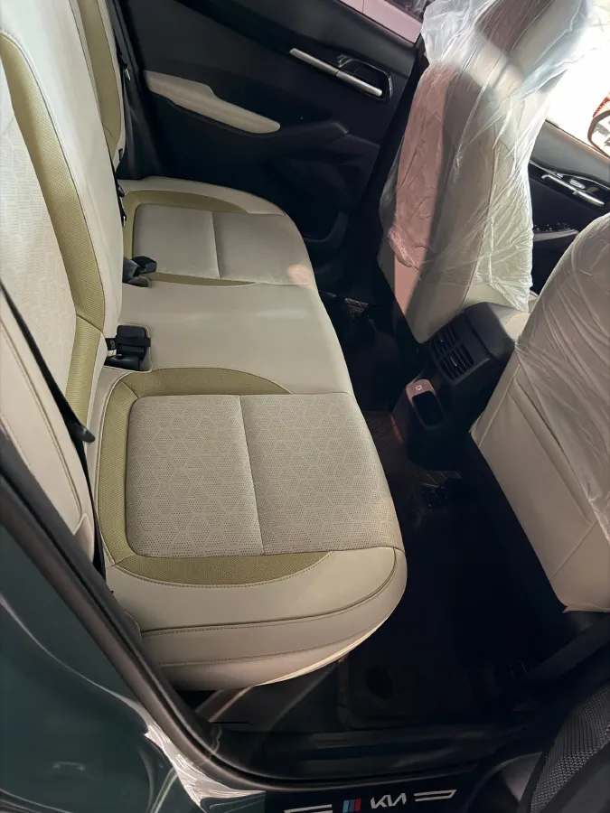 2023 Kia Seltos 1.5L 115HP L4 CVT,autocango,china used car exporter,china ev exporter,chinese used car exporter,chinese used ev exporter