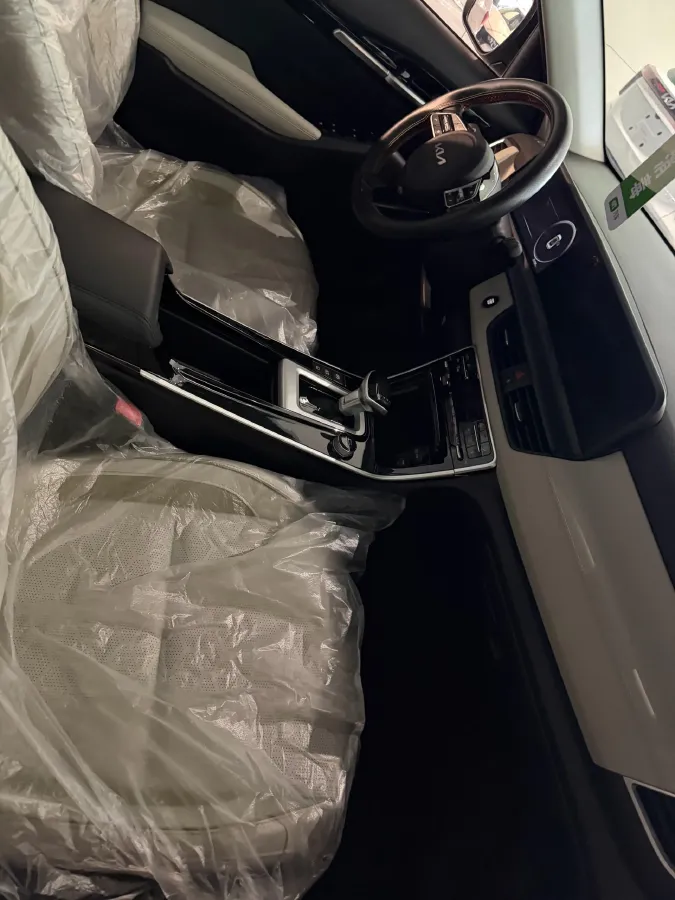 2023 Kia Seltos 1.5L 115HP L4 CVT,autocango,china used car exporter,china ev exporter,chinese used car exporter,chinese used ev exporter