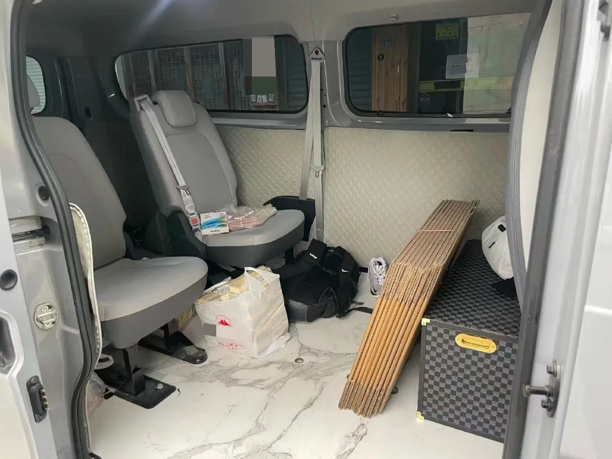 2025 MAXUS XinTu V70 2.0T 150HP L4 9AT,autocango,china used car exporter,china ev exporter,chinese used car exporter,chinese used ev exporter