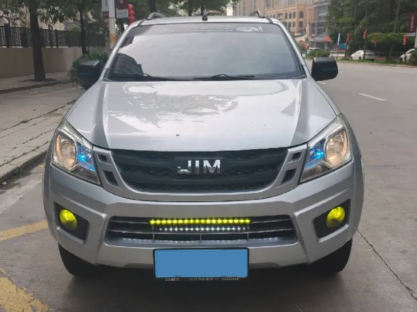2022 Isuzu RE-MAX Jim 2.8T 120HP L4 5MT,autocango,china used car exporter,china ev exporter,chinese used car exporter,chinese used ev exporter